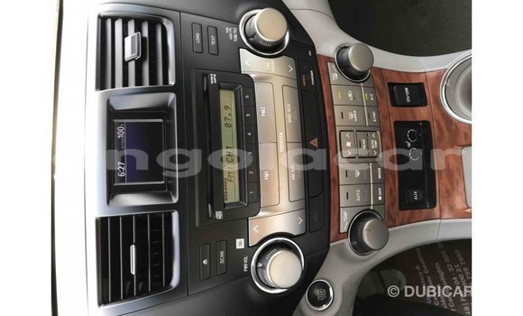 Comprar Importar Toyota Highlander Preto Carro em Import - Dubai em Bengo Province Comprar Importar Toyota Highlander Preto Carro em Import - Dubai em Bengo Province