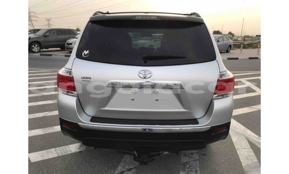 Comprar Importar Toyota Highlander Outro Carro em Import - Dubai em Bengo Province Comprar Importar Toyota Highlander Outro Carro em Import - Dubai em Bengo Province