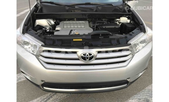 Comprar Importar Toyota Highlander Outro Carro em Import - Dubai em Bengo Province Comprar Importar Toyota Highlander Outro Carro em Import - Dubai em Bengo Province