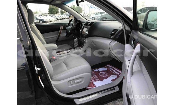 Comprar Importar Toyota Highlander Preto Carro em Import - Dubai em Bengo Province Comprar Importar Toyota Highlander Preto Carro em Import - Dubai em Bengo Province