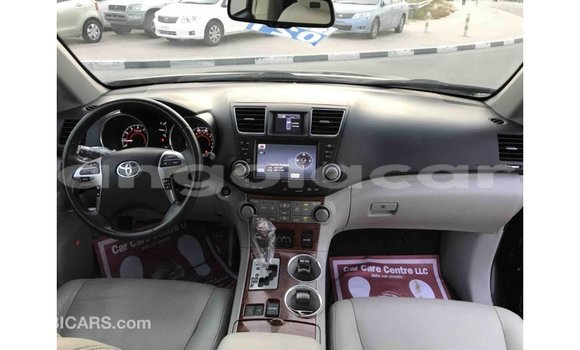 Comprar Importar Toyota Highlander Preto Carro em Import - Dubai em Bengo Province Comprar Importar Toyota Highlander Preto Carro em Import - Dubai em Bengo Province
