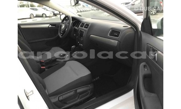 Comprar Importar Volkswagen Jetta Branco Carro em Import - Dubai em Bengo Province Comprar Importar Volkswagen Jetta Branco Carro em Import - Dubai em Bengo Province