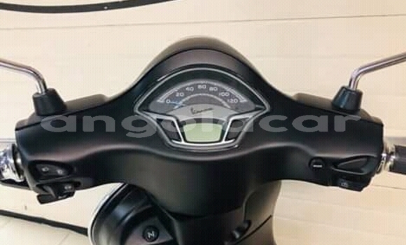 Buy New Yamaha Vino Silver Bike in Luanda in Luanda Province Buy New Yamaha Vino Silver Bike in Luanda in Luanda Province