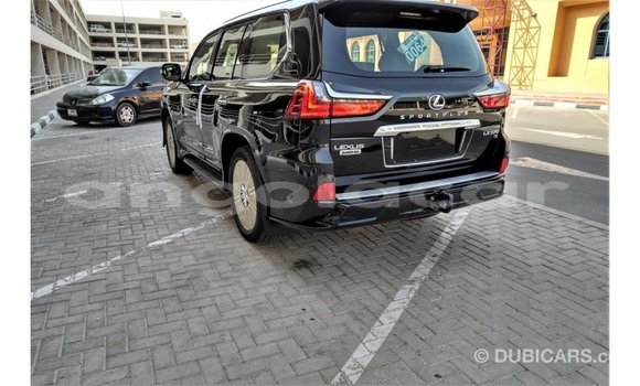 Acheter Import Voiture Lexus LX Noir à Import - Dubai, Province de Bengo Acheter Import Voiture Lexus LX Noir à Import - Dubai, Province de Bengo
