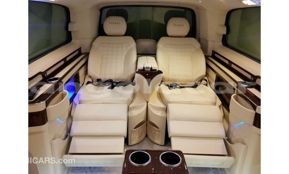 Buy Import Mercedes-Benz 250 Black Car in Import - Dubai in Bengo Province Buy Import Mercedes-Benz 250 Black Car in Import - Dubai in Bengo Province