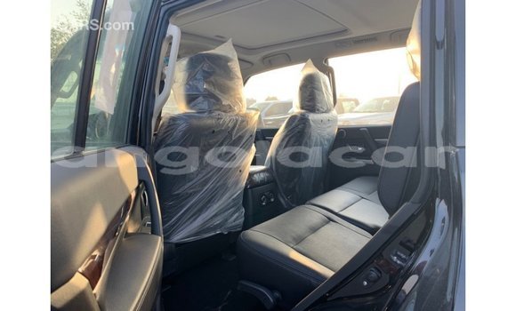 Comprar Importar Mitsubishi Pajero Preto Carro em Import - Dubai em Bengo Province Comprar Importar Mitsubishi Pajero Preto Carro em Import - Dubai em Bengo Province