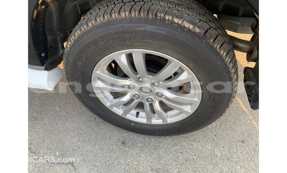 Comprar Importar Mitsubishi Pajero Preto Carro em Import - Dubai em Bengo Province Comprar Importar Mitsubishi Pajero Preto Carro em Import - Dubai em Bengo Province
