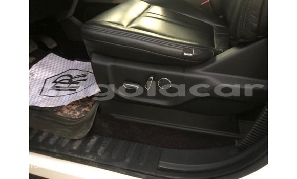 Comprar Importar Ford V8 Branco Carro em Import - Dubai em Bengo Province Comprar Importar Ford V8 Branco Carro em Import - Dubai em Bengo Province