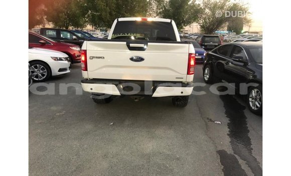 Comprar Importar Ford V8 Branco Carro em Import - Dubai em Bengo Province Comprar Importar Ford V8 Branco Carro em Import - Dubai em Bengo Province