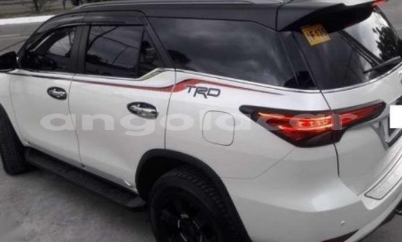 Comprar Novo Toyota Fortuner Branco Carro em Luena em Moxico Comprar Novo Toyota Fortuner Branco Carro em Luena em Moxico