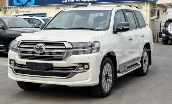 Buy Import Toyota Land Cruiser White Car in Import - Dubai in Bengo Province Buy Import Toyota Land Cruiser White Car in Import - Dubai in Bengo Province