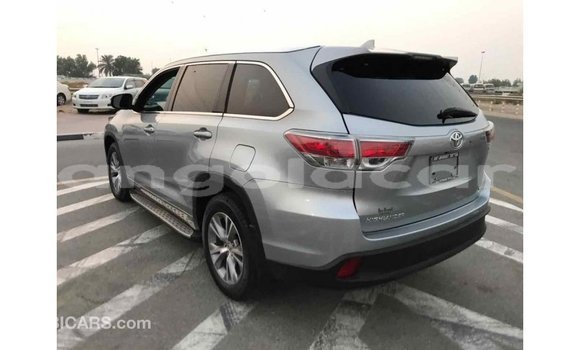 Comprar Importar Toyota Highlander Outro Carro em Import - Dubai em Bengo Province Comprar Importar Toyota Highlander Outro Carro em Import - Dubai em Bengo Province