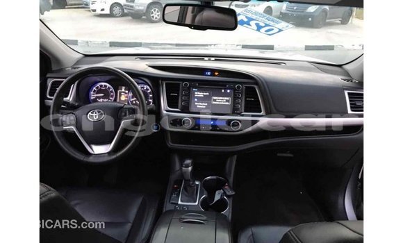 Comprar Importar Toyota Highlander Outro Carro em Import - Dubai em Bengo Province Comprar Importar Toyota Highlander Outro Carro em Import - Dubai em Bengo Province