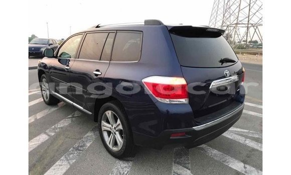 Comprar Importar Toyota Highlander Azul Carro em Import - Dubai em Bengo Province Comprar Importar Toyota Highlander Azul Carro em Import - Dubai em Bengo Province