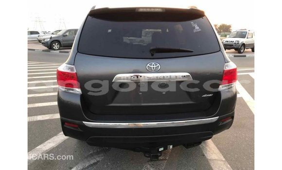 Comprar Importar Toyota Highlander Outro Carro em Import - Dubai em Bengo Province Comprar Importar Toyota Highlander Outro Carro em Import - Dubai em Bengo Province