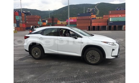 Comprar Importar Lexus RX 300 Branco Carro em Import - Dubai em Bengo Province Comprar Importar Lexus RX 300 Branco Carro em Import - Dubai em Bengo Province
