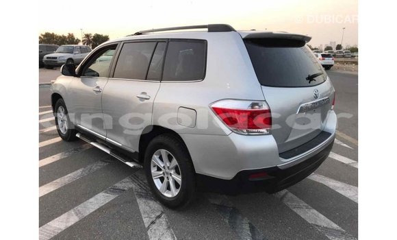 Comprar Importar Toyota Highlander Outro Carro em Import - Dubai em Bengo Province Comprar Importar Toyota Highlander Outro Carro em Import - Dubai em Bengo Province
