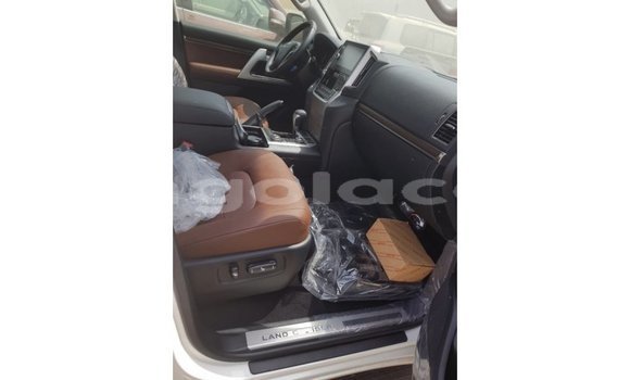 Buy Import Toyota Land Cruiser Brown Car in Import - Dubai in Bengo Province Buy Import Toyota Land Cruiser Brown Car in Import - Dubai in Bengo Province