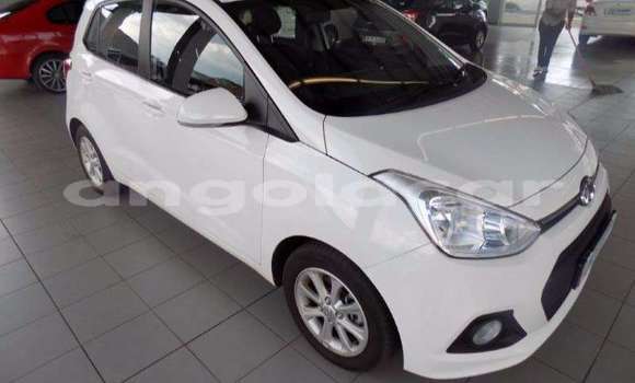 Comprar Usado Hyundai i10 Branco Carro em Luena em Moxico Comprar Usado Hyundai i10 Branco Carro em Luena em Moxico