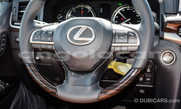 Comprar Importar Lexus LX Branco Carro em Import - Dubai em Bengo Province Comprar Importar Lexus LX Branco Carro em Import - Dubai em Bengo Province