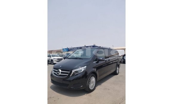 Buy Import Mercedes-Benz 250 Black Car in Import - Dubai in Bengo Province Buy Import Mercedes-Benz 250 Black Car in Import - Dubai in Bengo Province