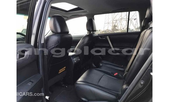 Comprar Importar Toyota Highlander Preto Carro em Import - Dubai em Bengo Province Comprar Importar Toyota Highlander Preto Carro em Import - Dubai em Bengo Province