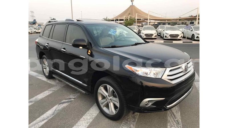 Big with watermark toyota highlander bengo province import dubai 3319