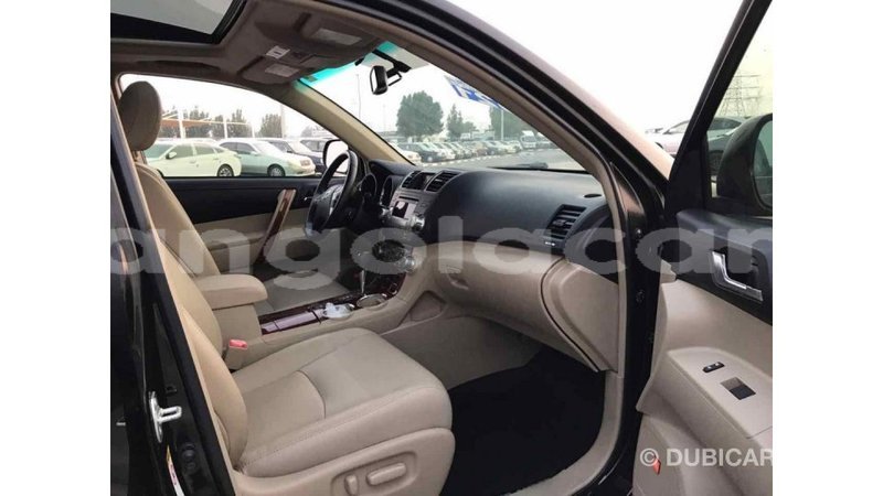 Big with watermark toyota highlander bengo province import dubai 3319