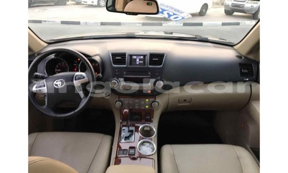 Comprar Importar Toyota Highlander Preto Carro em Import - Dubai em Bengo Province Comprar Importar Toyota Highlander Preto Carro em Import - Dubai em Bengo Province