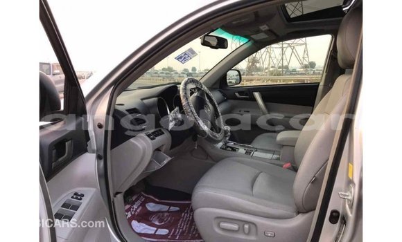 Comprar Importar Toyota Highlander Outro Carro em Import - Dubai em Bengo Province Comprar Importar Toyota Highlander Outro Carro em Import - Dubai em Bengo Province