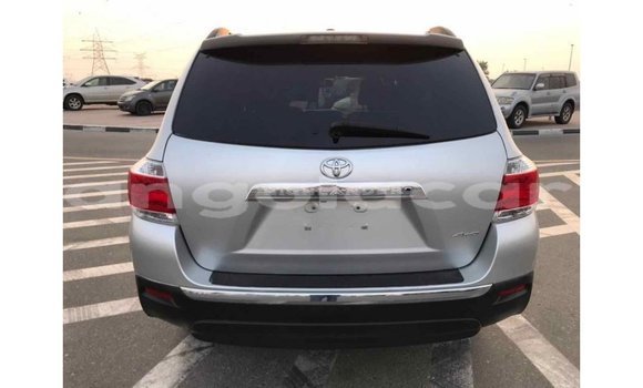 Comprar Importar Toyota Highlander Outro Carro em Import - Dubai em Bengo Province Comprar Importar Toyota Highlander Outro Carro em Import - Dubai em Bengo Province