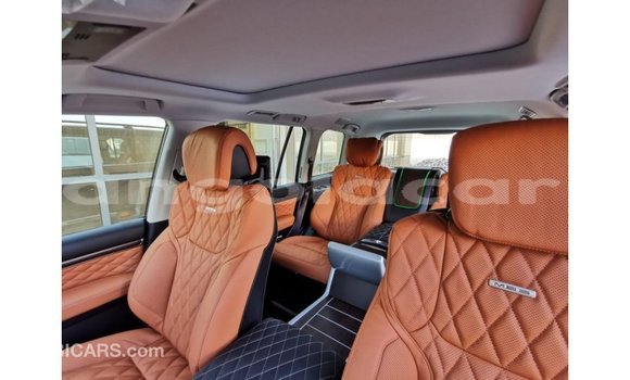 Buy Import Toyota Land Cruiser Black Car in Import - Dubai in Bengo Province Buy Import Toyota Land Cruiser Black Car in Import - Dubai in Bengo Province