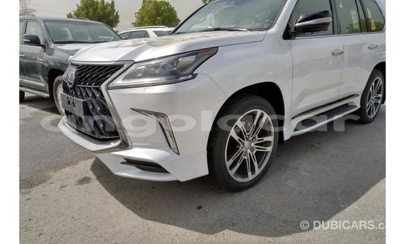 Comprar Importar Lexus LX Branco Carro em Import - Dubai em Bengo Province Comprar Importar Lexus LX Branco Carro em Import - Dubai em Bengo Province