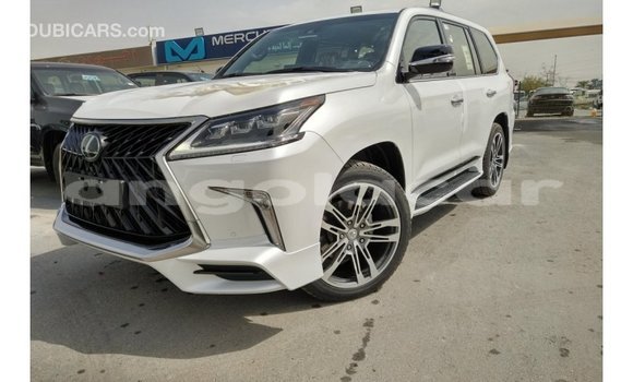 Comprar Importar Lexus LX Branco Carro em Import - Dubai em Bengo Province Comprar Importar Lexus LX Branco Carro em Import - Dubai em Bengo Province