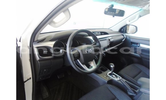 Buy Import Toyota Hilux White Car in Import - Dubai in Bengo Province Buy Import Toyota Hilux White Car in Import - Dubai in Bengo Province