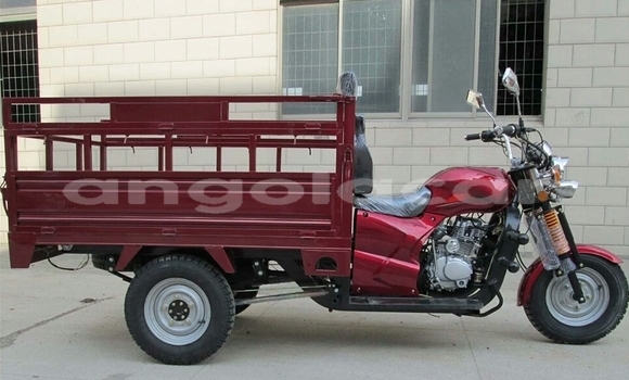 Acheter Neuf Moto Kawasaki Balius Rouge à Luanda, Province de Luanda Acheter Neuf Moto Kawasaki Balius Rouge à Luanda, Province de Luanda