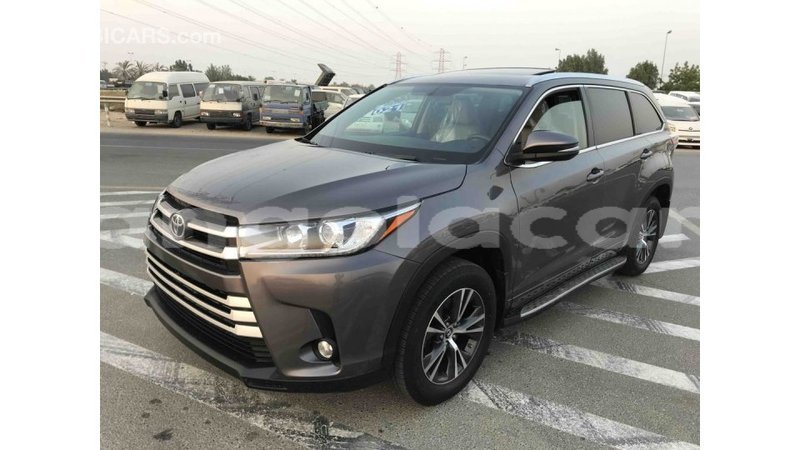Big with watermark toyota highlander bengo province import dubai 3355