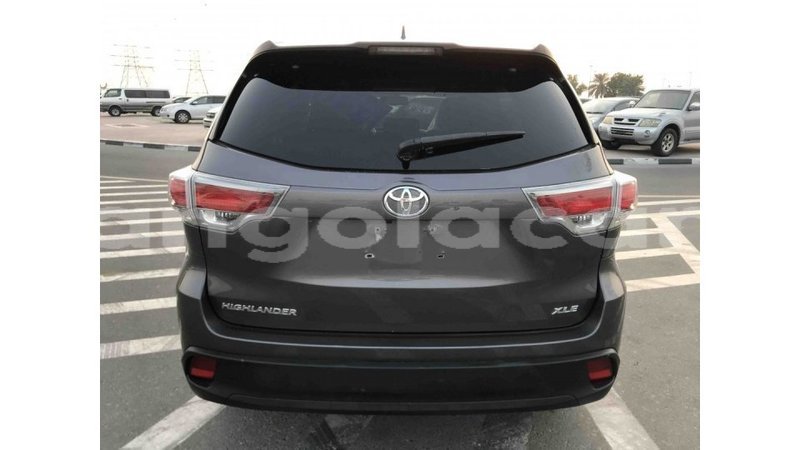Big with watermark toyota highlander bengo province import dubai 3355
