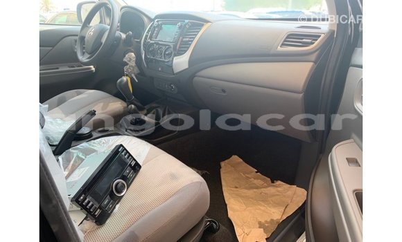 Comprar Importar Mitsubishi L200 Preto Carro em Import - Dubai em Bengo Province Comprar Importar Mitsubishi L200 Preto Carro em Import - Dubai em Bengo Province
