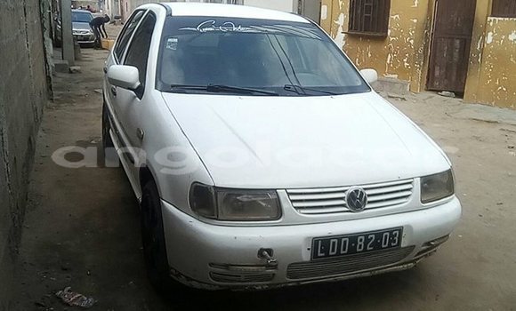 Acheter Import Voiture Volkswagen Polo Blanc à Luanda, Province de Luanda