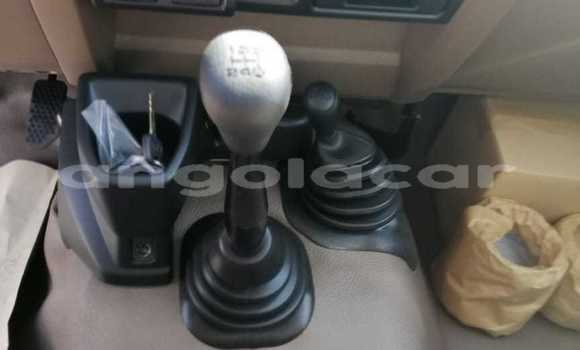 Buy New Toyota Land Cruiser Beige Car in Luanda in Luanda Province Buy New Toyota Land Cruiser Beige Car in Luanda in Luanda Province