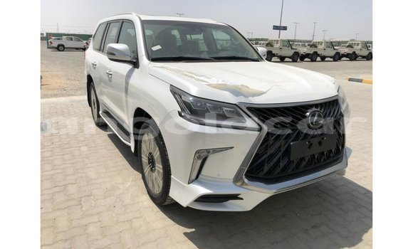 Acheter Import Voiture Lexus LX Blanc à Import - Dubai, Province de Bengo Acheter Import Voiture Lexus LX Blanc à Import - Dubai, Province de Bengo