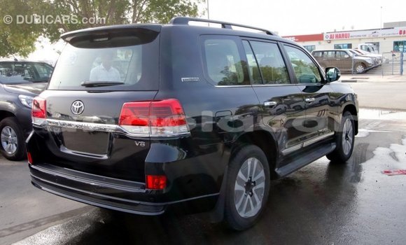 Comprar Importar Toyota Land Cruiser Preto Carro em Import - Dubai em Bengo Province Comprar Importar Toyota Land Cruiser Preto Carro em Import - Dubai em Bengo Province