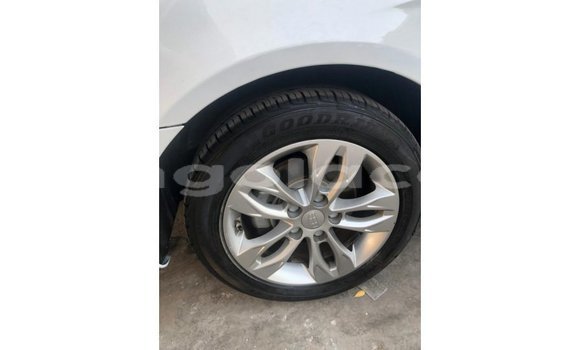 Comprar Importar Geely Emgrand 7 Branco Carro em Import - Dubai em Bengo Province Comprar Importar Geely Emgrand 7 Branco Carro em Import - Dubai em Bengo Province