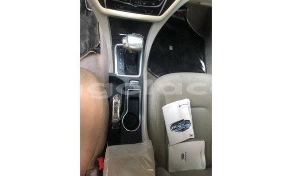 Comprar Importar Geely Emgrand 7 Branco Carro em Import - Dubai em Bengo Province Comprar Importar Geely Emgrand 7 Branco Carro em Import - Dubai em Bengo Province