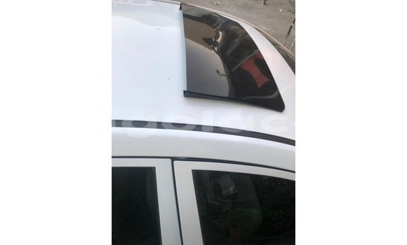 Comprar Importar Geely Emgrand 7 Branco Carro em Import - Dubai em Bengo Province Comprar Importar Geely Emgrand 7 Branco Carro em Import - Dubai em Bengo Province