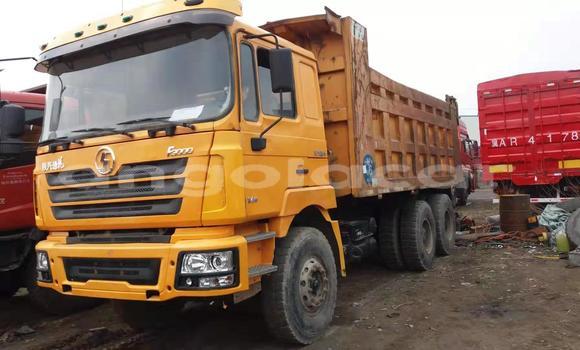 Acheter Occasion Utilitaire Volvo F4 Autre à Chinjenje, Huambo