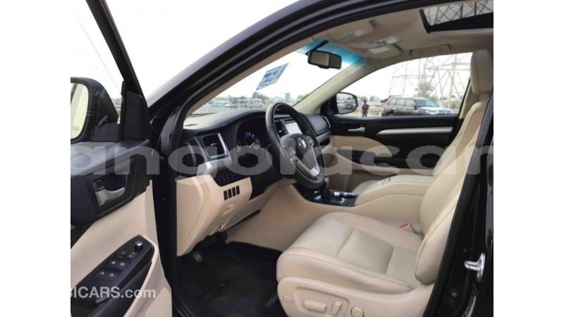 Big with watermark toyota highlander bengo province import dubai 3394