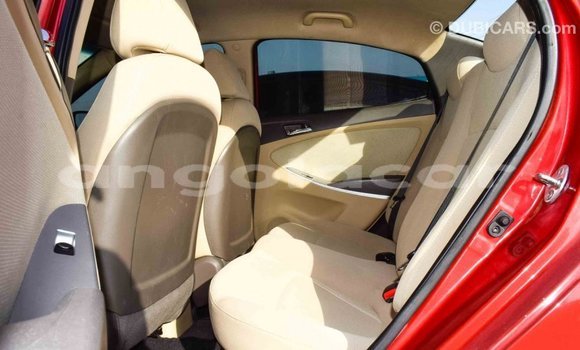 Comprar Importar Hyundai Accent Vermelho Carro em Import - Dubai em Bengo Province Comprar Importar Hyundai Accent Vermelho Carro em Import - Dubai em Bengo Province