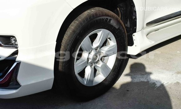 Buy Import Toyota Prado White Car in Import - Dubai in Bengo Province Buy Import Toyota Prado White Car in Import - Dubai in Bengo Province